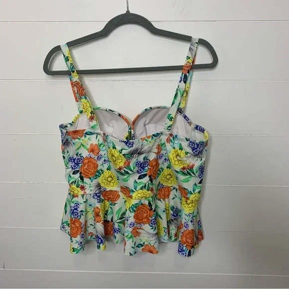 Torrid floral peplum swim top 1X - Picture 10 of 12